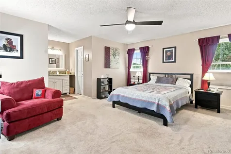 2528 S Vaughn Way Aurora CO 80014