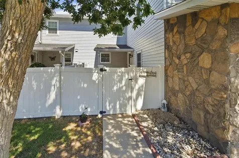 2528 S Vaughn Way Aurora CO 80014
