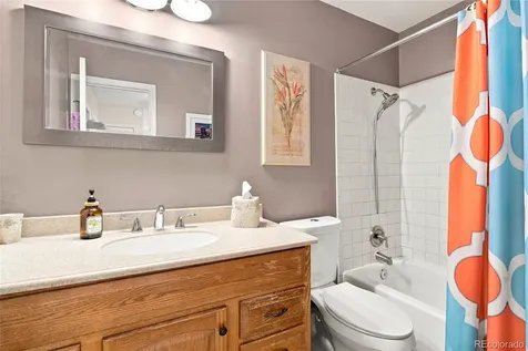 2528 S Vaughn Way Aurora CO 80014