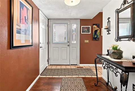 2528 S Vaughn Way Aurora CO 80014