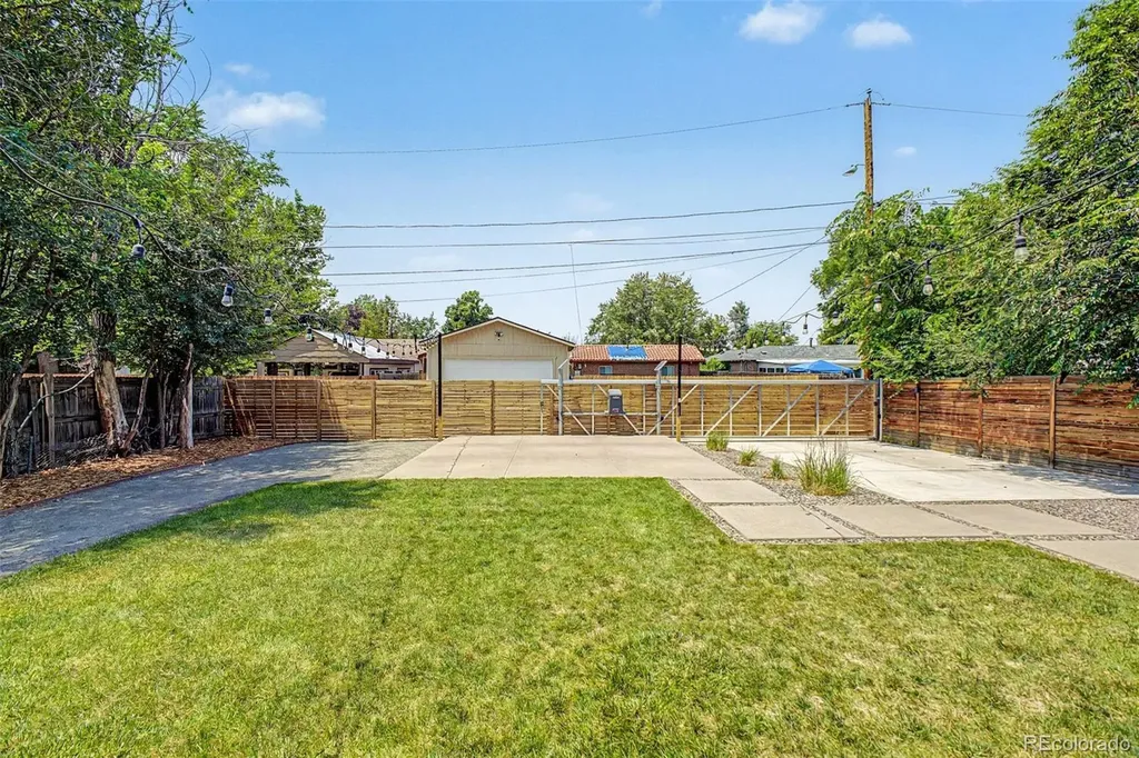 3025 Richard Allen Court Denver CO 80205
