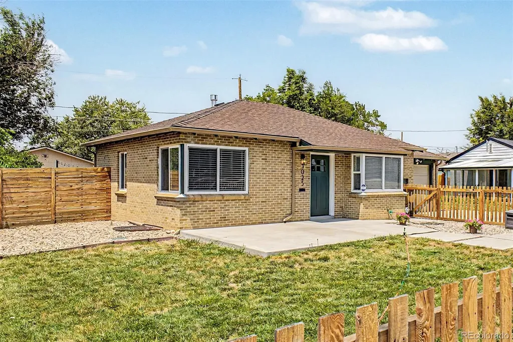 3025 Richard Allen Court Denver CO 80205