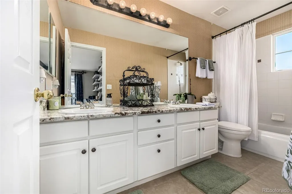 21916 E Costilla Drive Aurora CO 80016