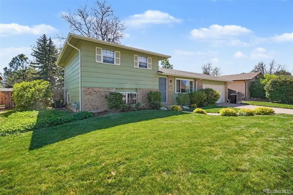 3046 S Alton Court Denver CO 80231