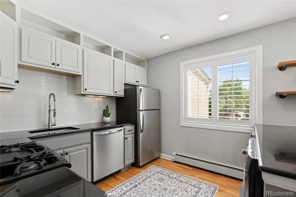 762 Dexter Street Denver CO 80220