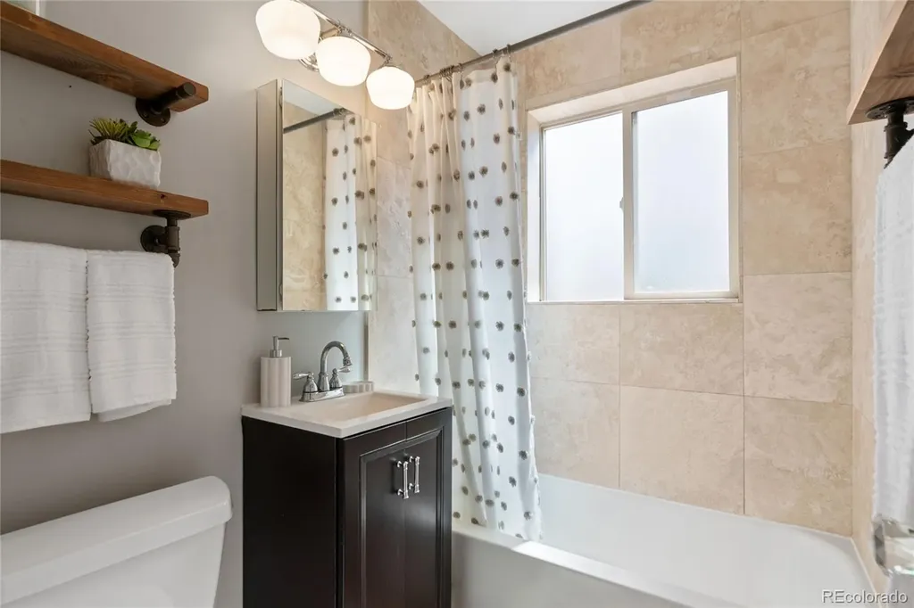 762 Dexter Street Denver CO 80220
