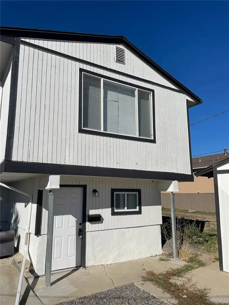 3210 W Longfellow Place Denver CO 80221
