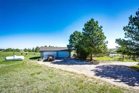 2487 Pinto Trail Elizabeth CO 80107