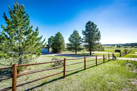 2487 Pinto Trail Elizabeth CO 80107