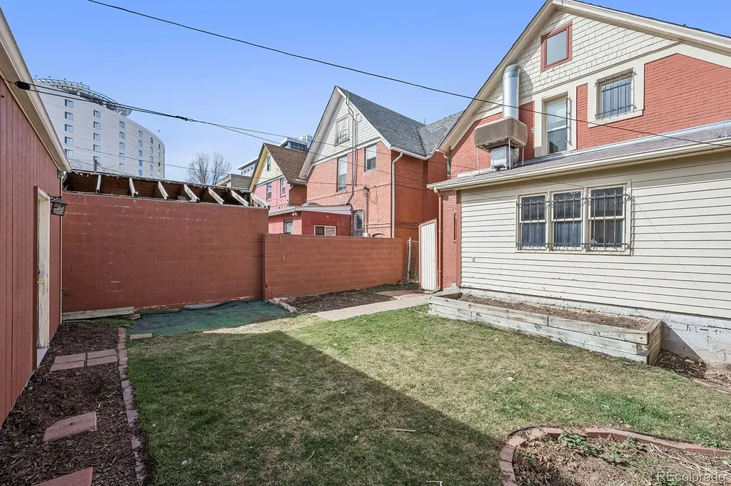 2144 N Franklin Street Denver CO 80205