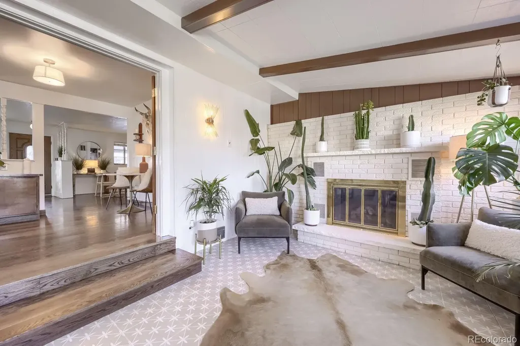 7678 Elmwood Lane Denver CO 80221