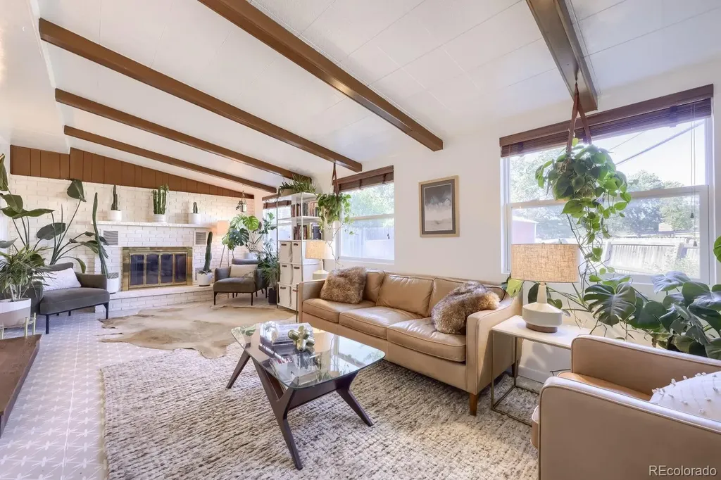 7678 Elmwood Lane Denver CO 80221