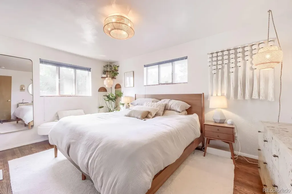 7678 Elmwood Lane Denver CO 80221