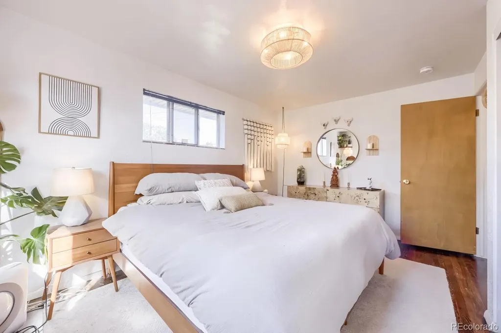 7678 Elmwood Lane Denver CO 80221