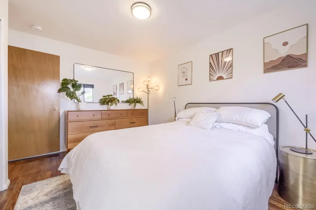 7678 Elmwood Lane Denver CO 80221