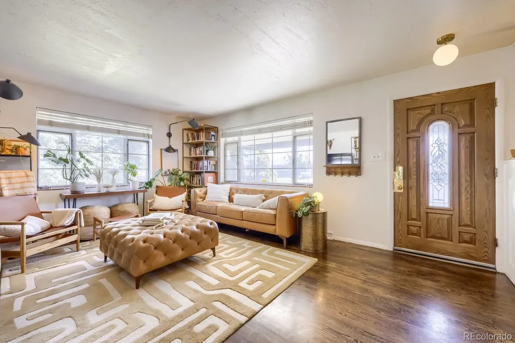 7678 Elmwood Lane Denver CO 80221