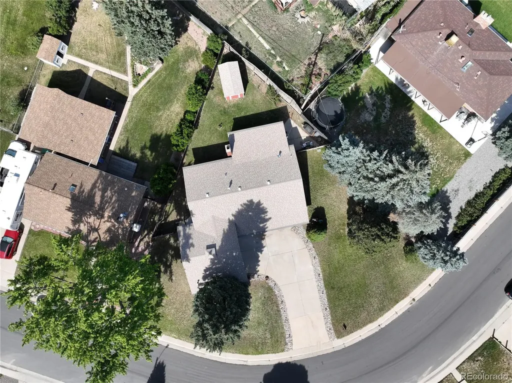 7678 Elmwood Lane Denver CO 80221