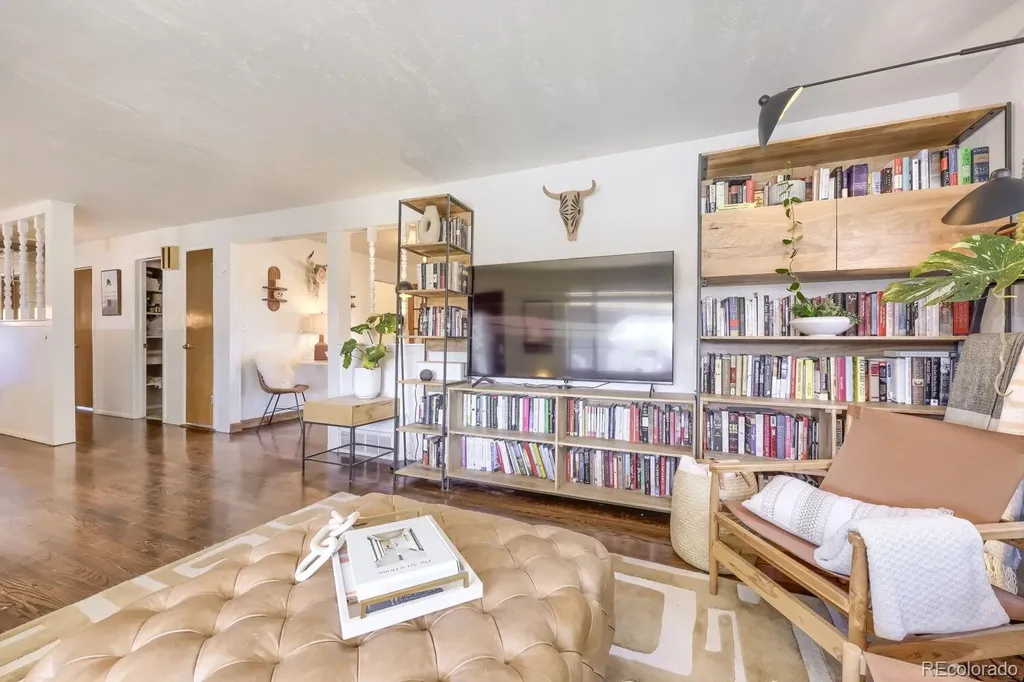 7678 Elmwood Lane Denver CO 80221