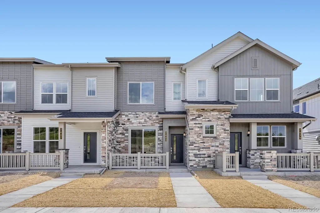 7643 S Mobile Way Centennial CO 80016