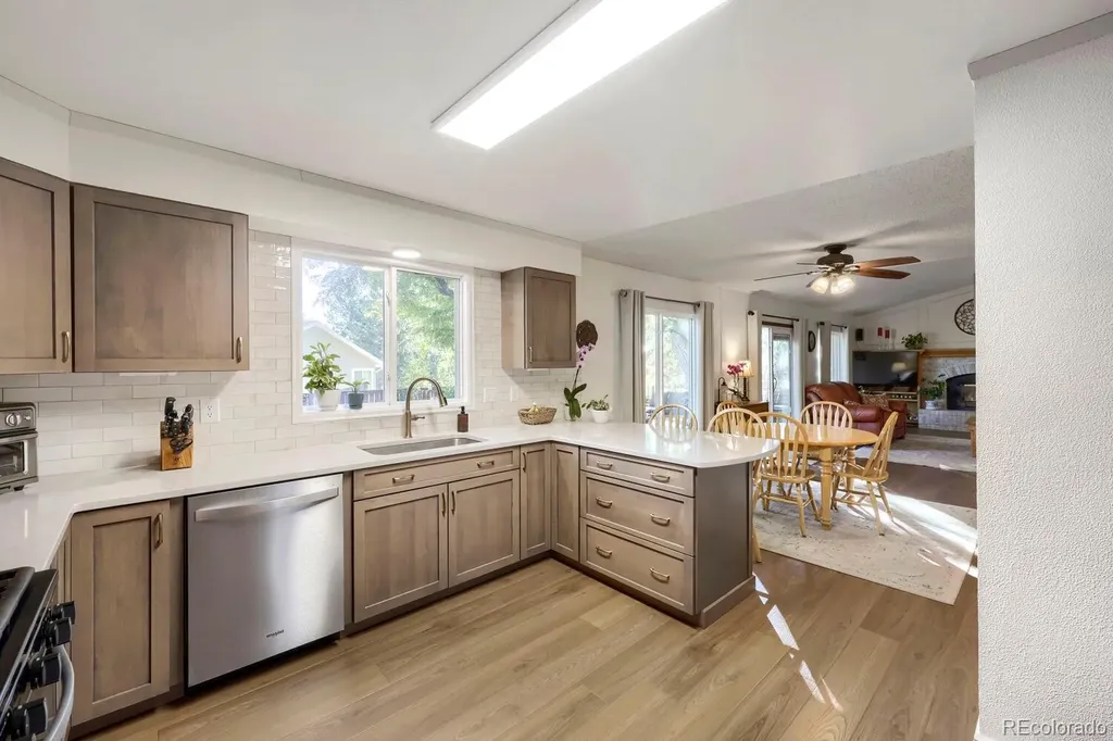 9432 S Crestmore Way Highlands Ranch CO 80126