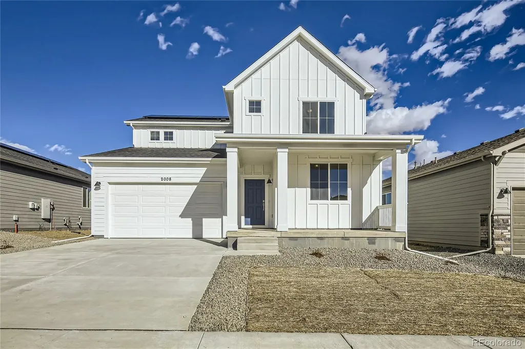 54955 E 28th Place Strasburg CO 80136