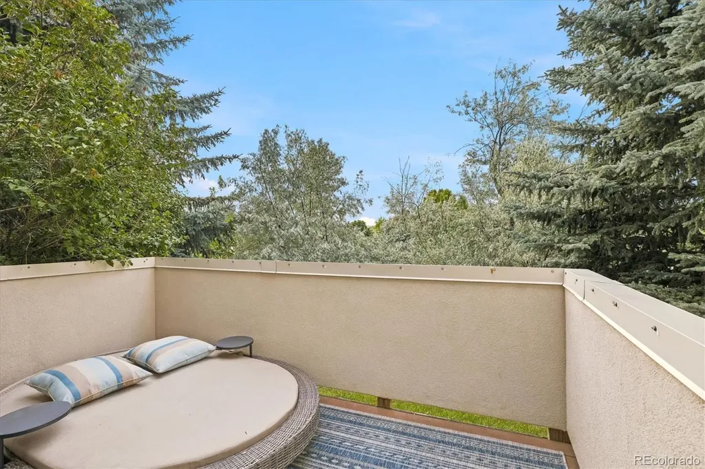 6607 S Forest Way Centennial CO 80121