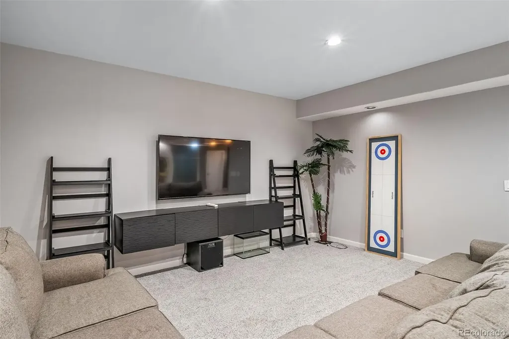 9537 Iron Mountain Way Arvada CO 80007