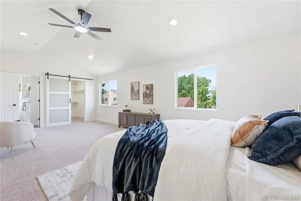 5283 Elkhart Street Denver CO 80239