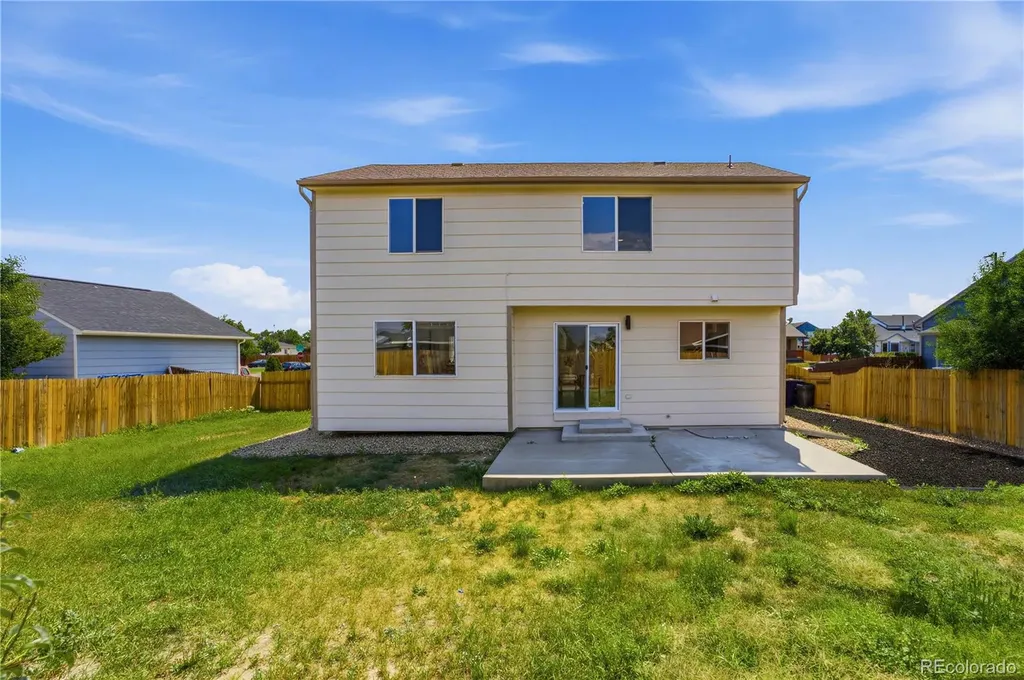 5283 Elkhart Street Denver CO 80239