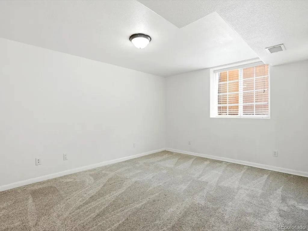 4253 E Weaver Place Centennial CO 80121