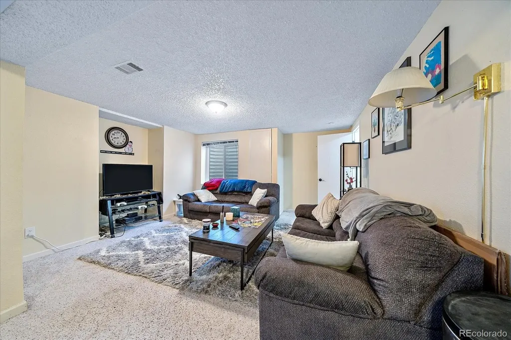 5613 S Jericho Way Aurora CO 80015