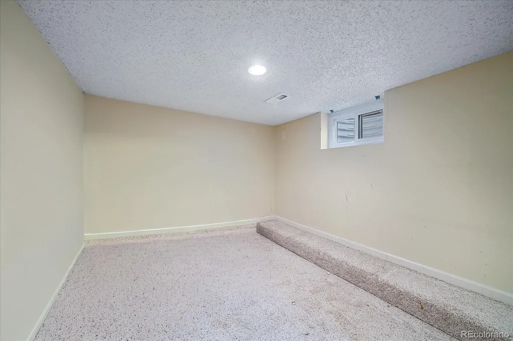 5613 S Jericho Way Aurora CO 80015