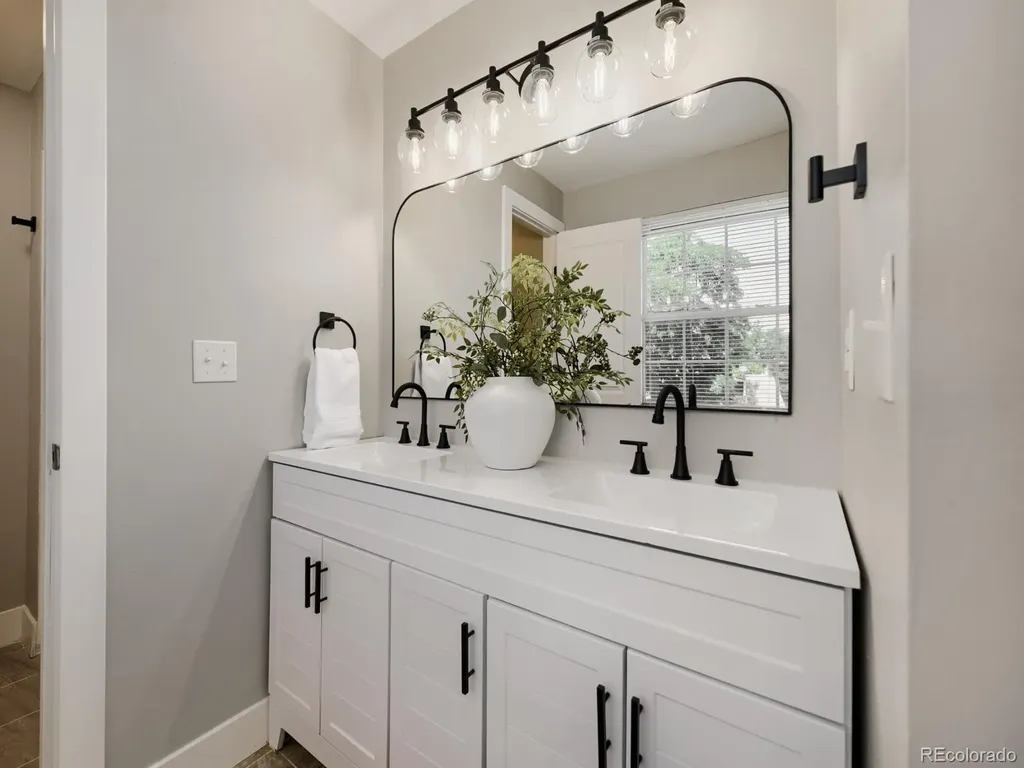 7782 W Glasgow Place Littleton CO 80128