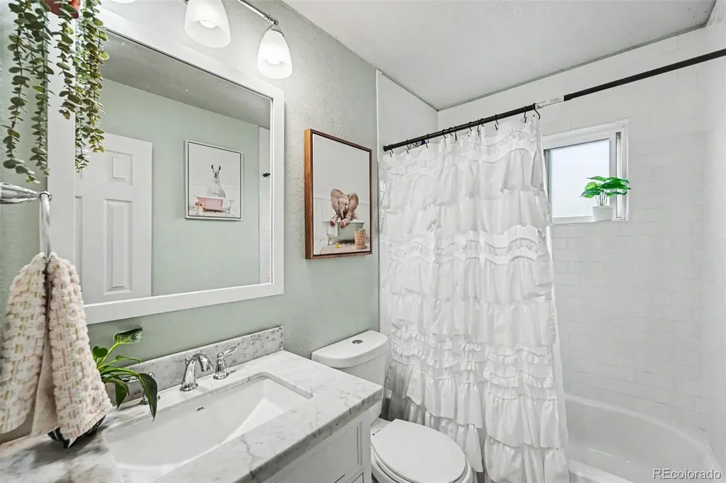 11772 Galapago Court Northglenn CO 80234