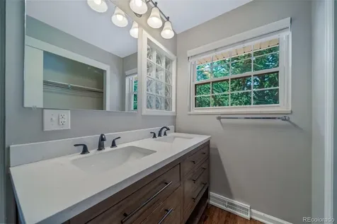 1453 S Lima Court Aurora CO 80012