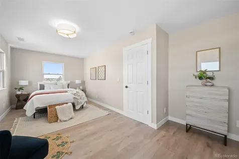 59 S Degaulle Street Aurora CO 80018