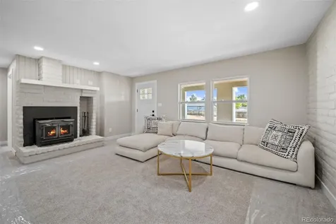 59 S Degaulle Street Aurora CO 80018