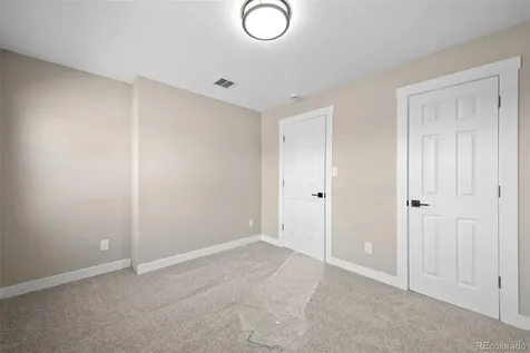59 S Degaulle Street Aurora CO 80018