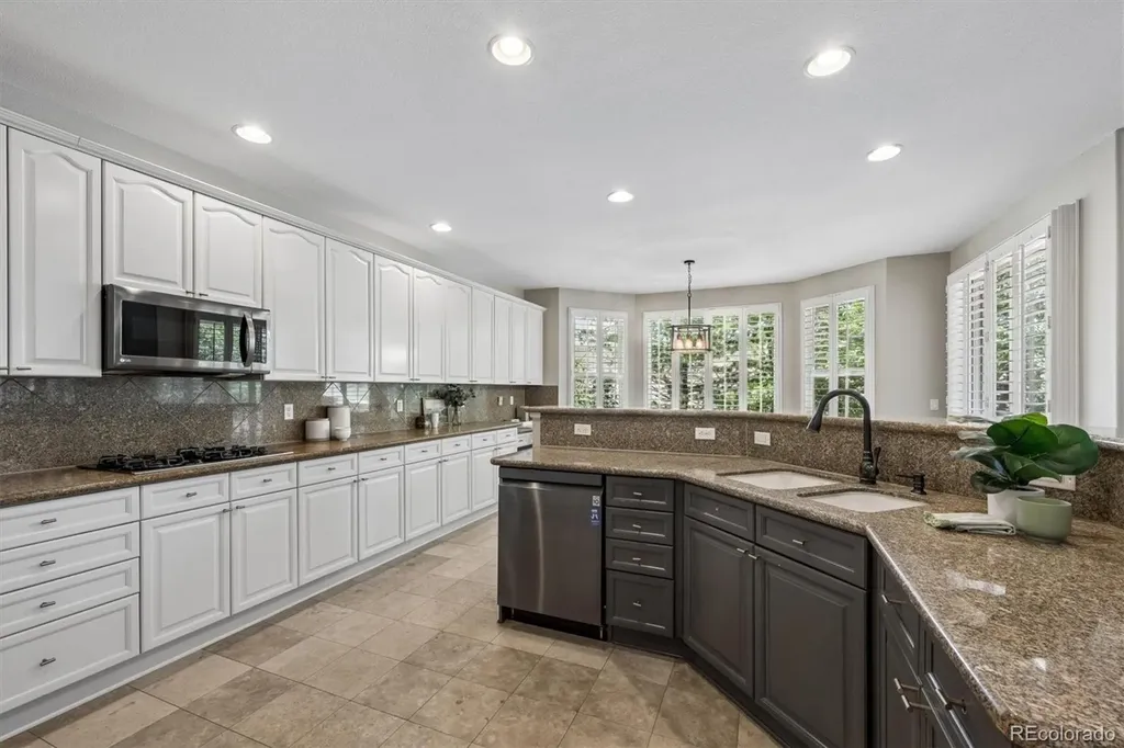 10284 Charissglen Circle Highlands Ranch CO 80126