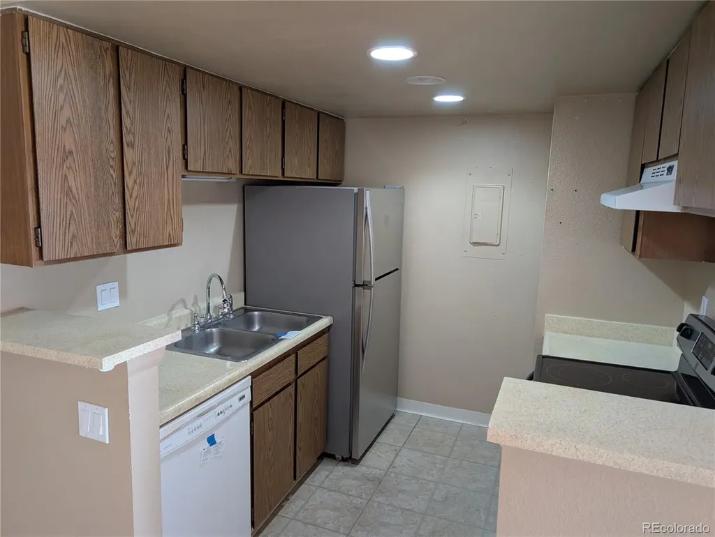 14423 E Jewell Avenue Aurora CO 80012