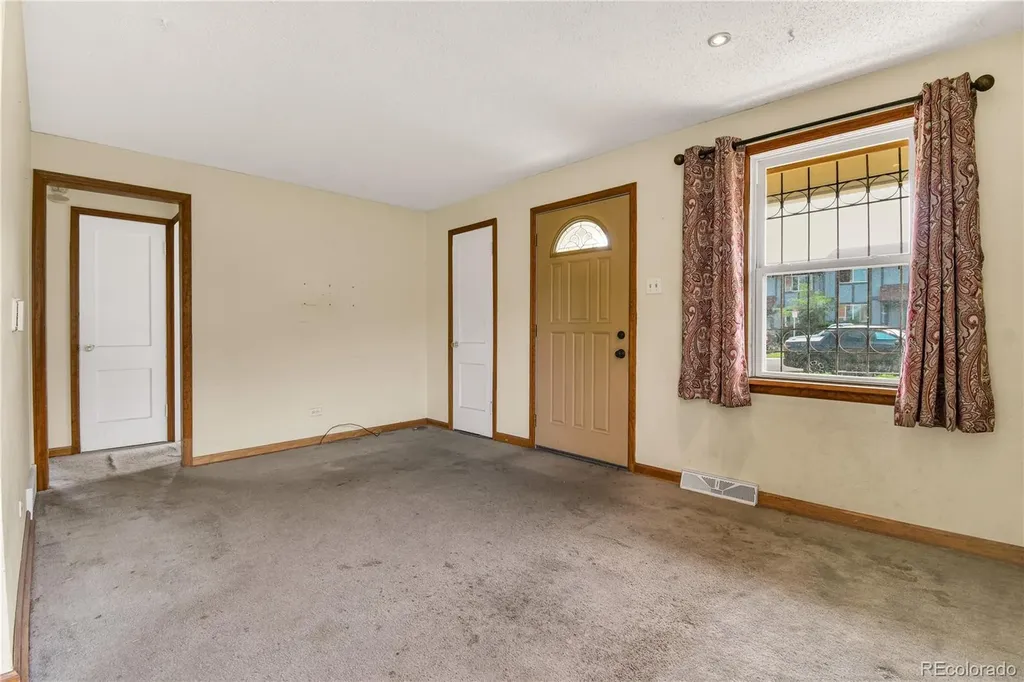 3725 N Jackson Street Denver CO 80205