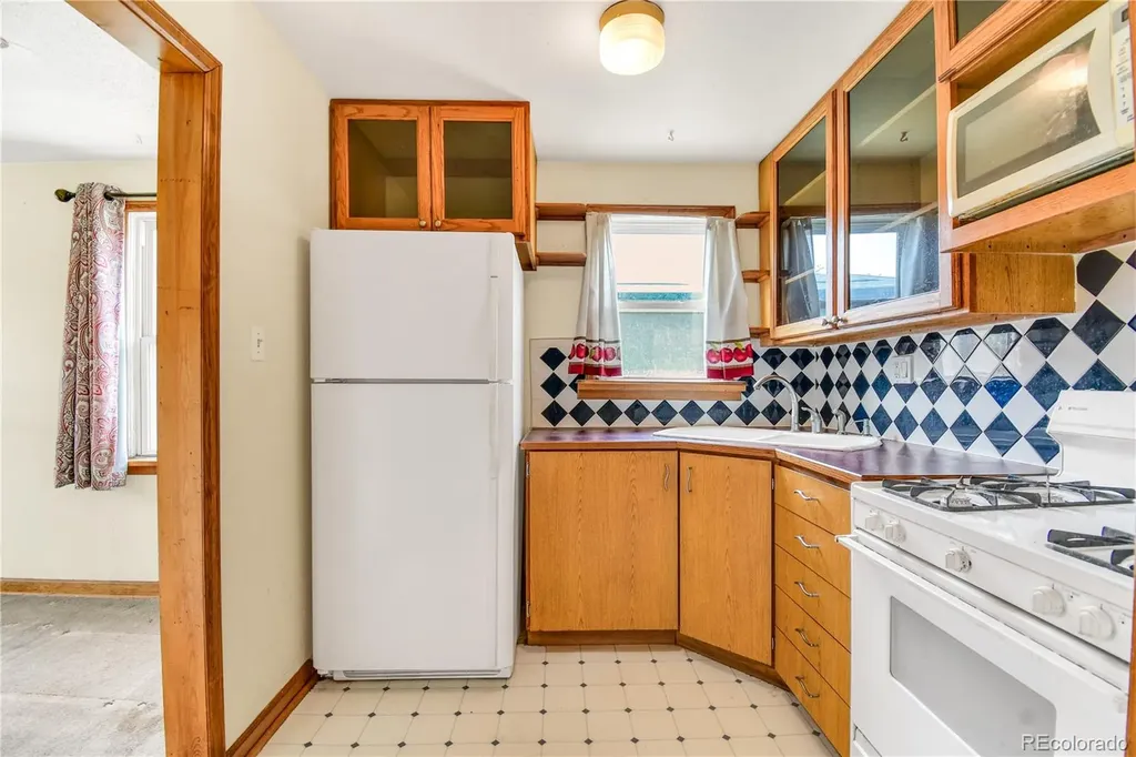 3725 N Jackson Street Denver CO 80205