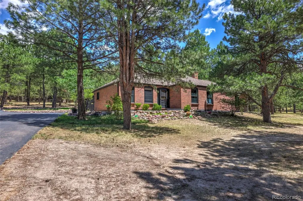 19095 White Fawn Drive Monument CO 80132