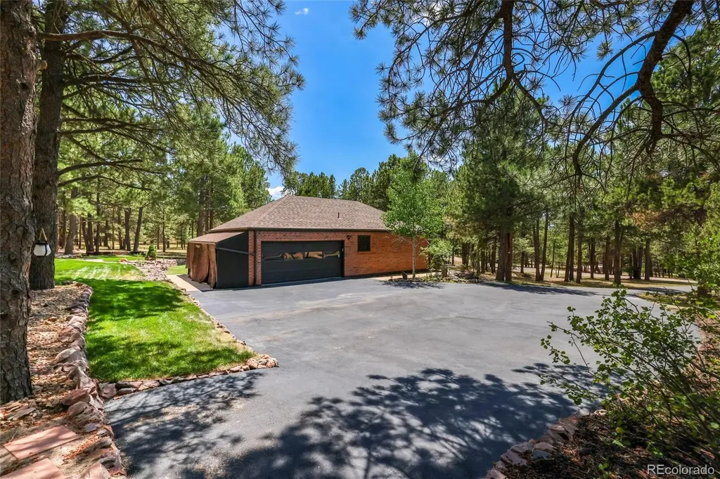 19095 White Fawn Drive Monument CO 80132