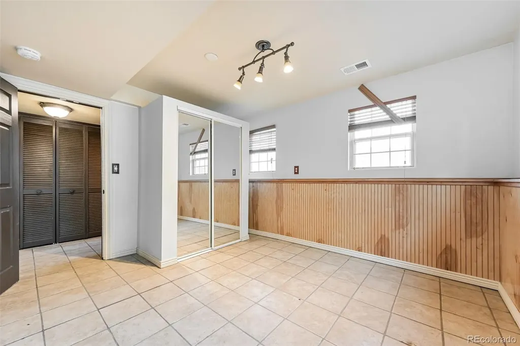 21041 E Ida Avenue Aurora CO 80015