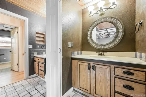 21041 E Ida Avenue Aurora CO 80015