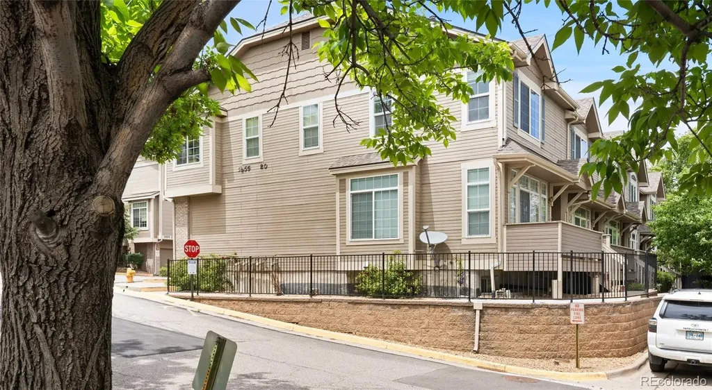 5555 E Briarwood Avenue Centennial CO 80122