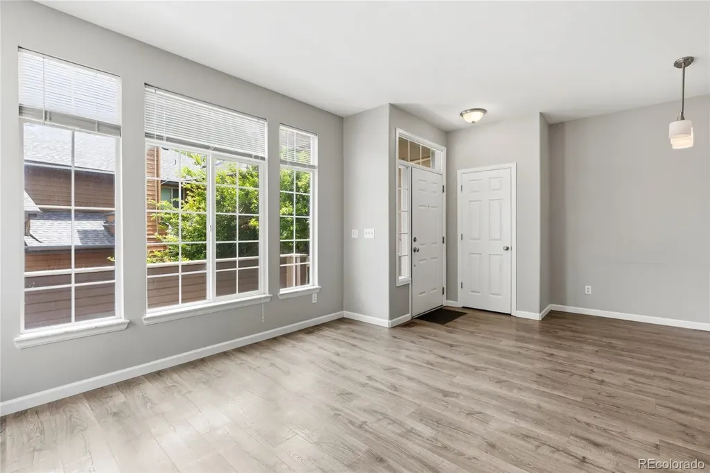 5555 E Briarwood Avenue Centennial CO 80122