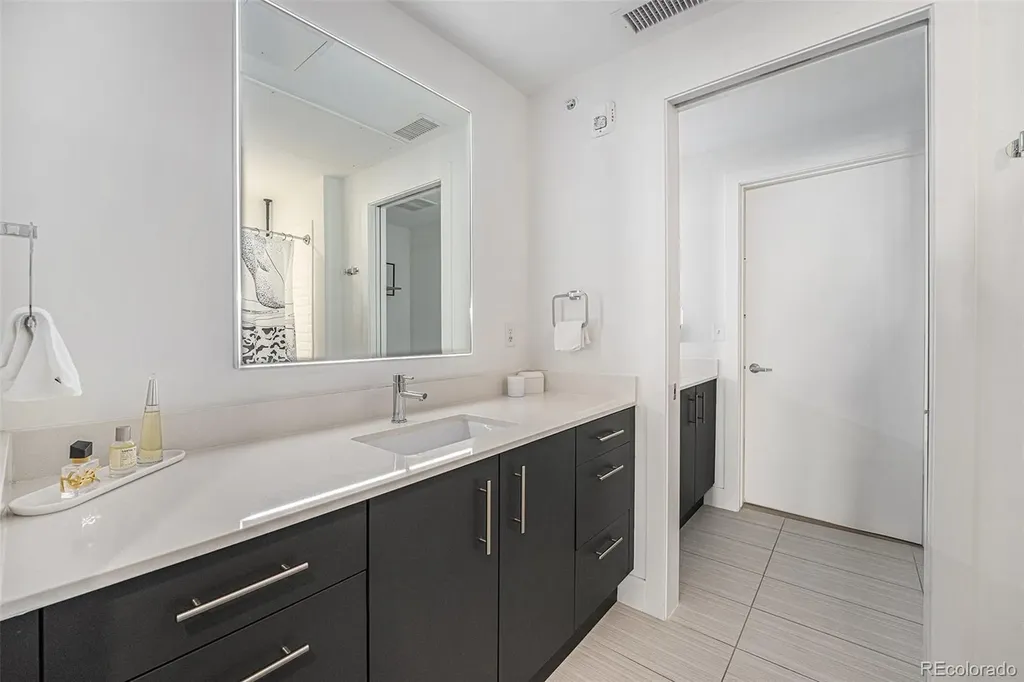 2550 Lawrence Street Denver CO 80205