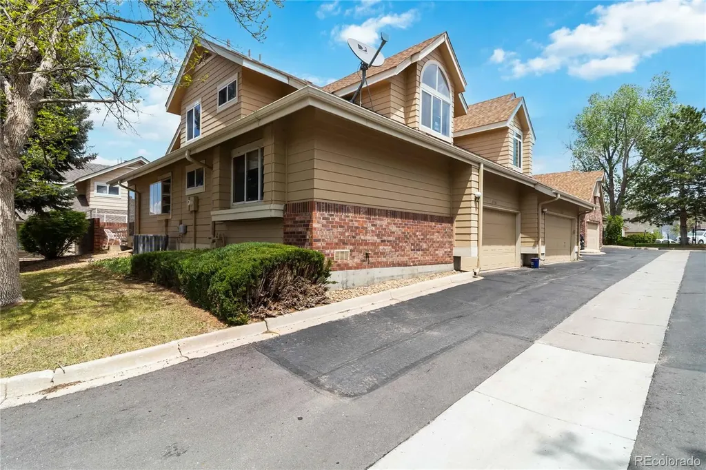 2136 S Scranton Way Aurora CO 80014